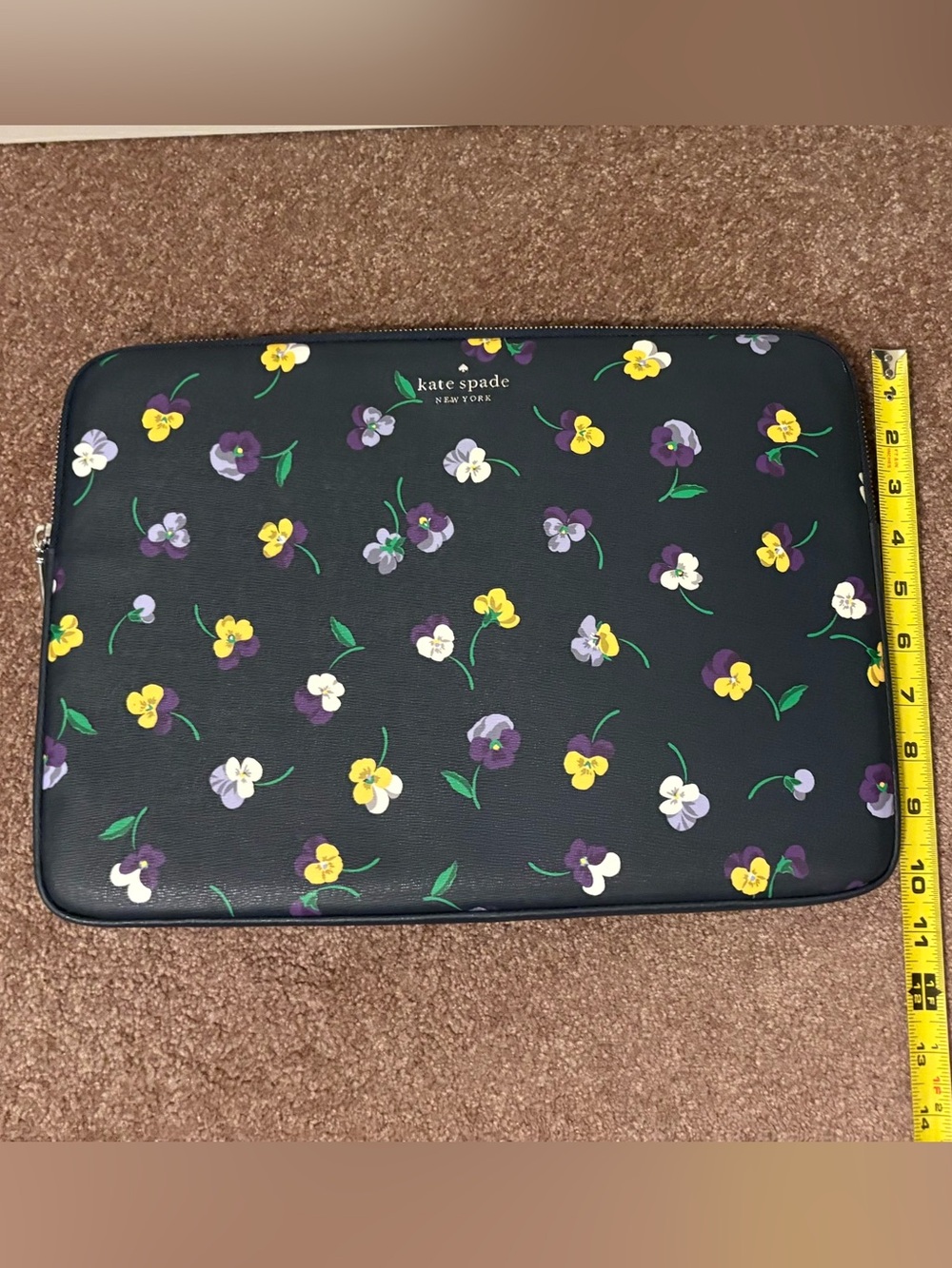 Kate Spade New York 15" Laptop Sleeve Zip Around Pansy Toss - Picture 2 of 10